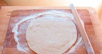 Как приготовить мягкое и эластичное тесто на вареники Как делается тесто для вареников